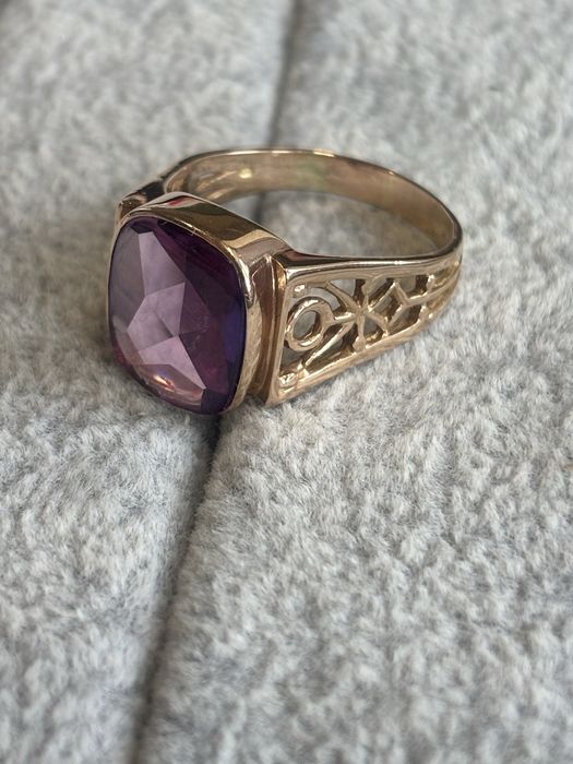 Много красиви Златни Руски пръстени 14 карата злато