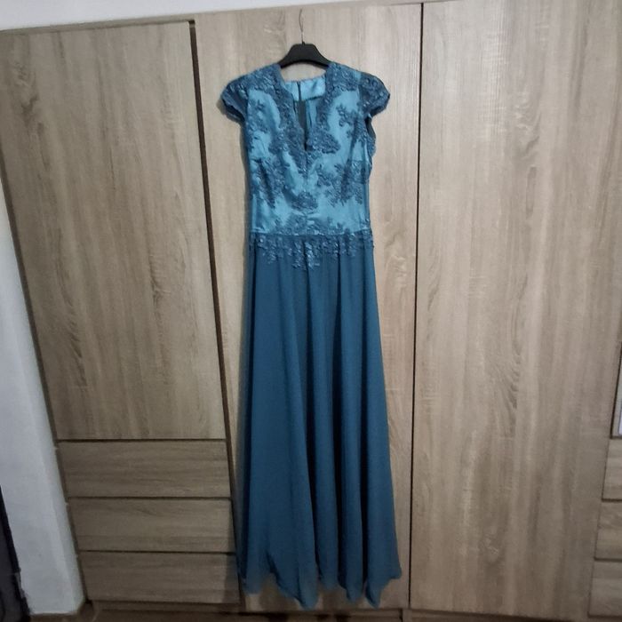 Vând rochie de seara