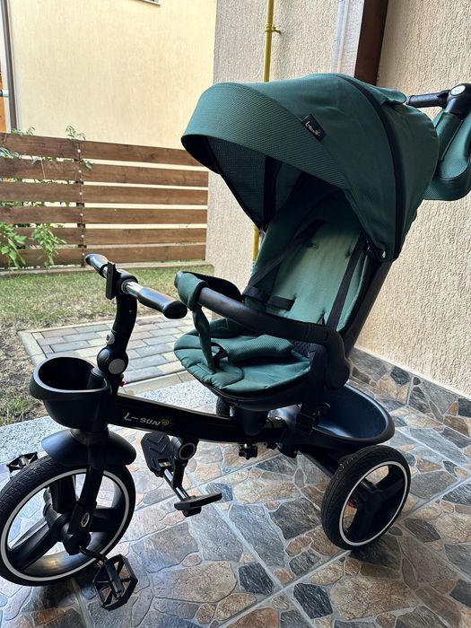Tricicletă L-Sun/Still verde, scaun reversibil, poziție de somn, 6-36 luni