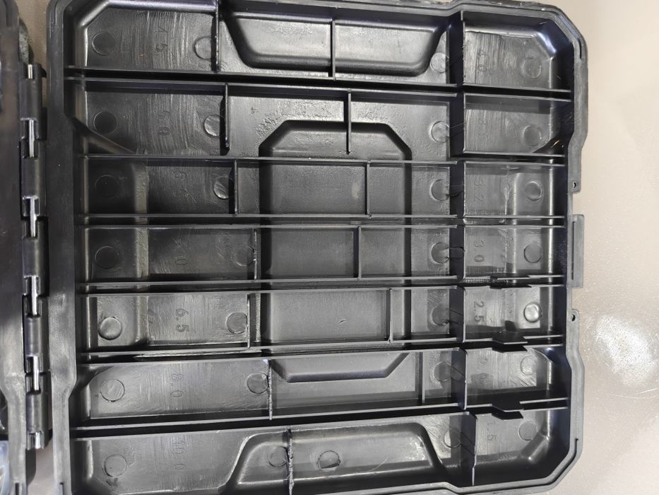 Набор свёрл в кейсе.