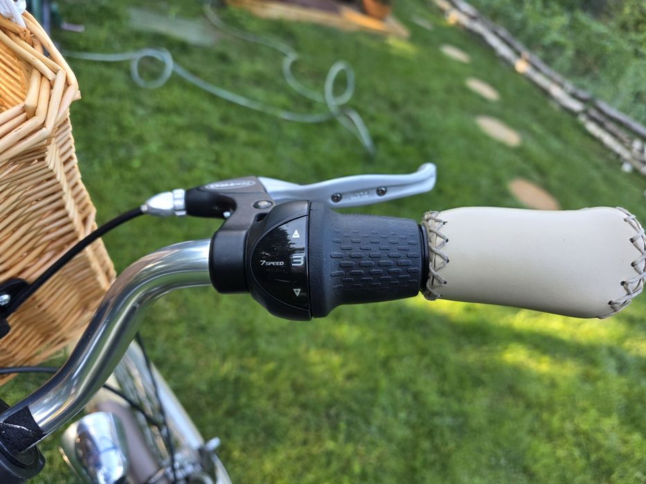 Bicicleta dama Hercules in stil vintage moderna