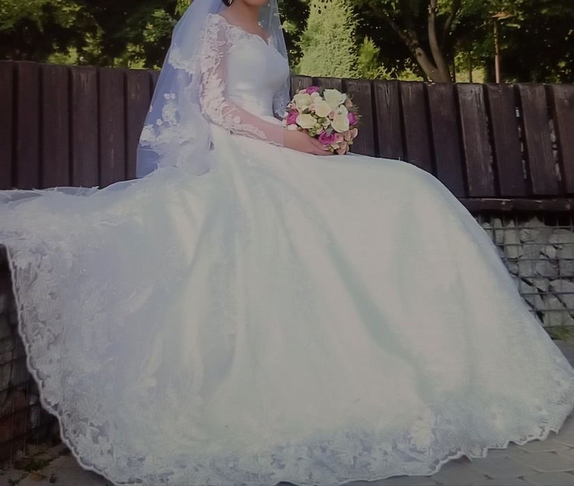 Свадебное платье