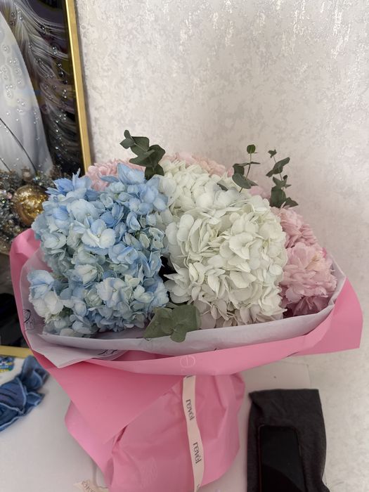 Гүл сатылады бағасы 8000тенге