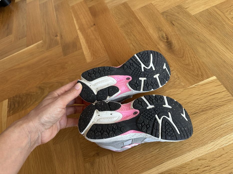 Детски маратонки New Balance, размер 32