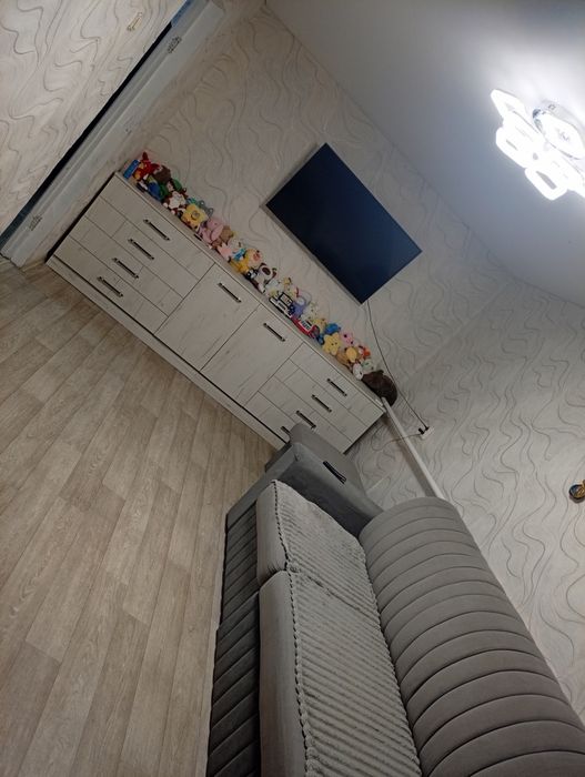 Продам квартиру 3 комнатную