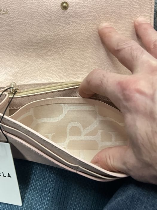 Портмонета FURLA Babylon в два размера.Нови,с етикети и торбичка.