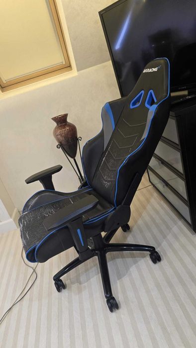 scaun gaming AK racing Overture dar decojit- se poate reconditiona