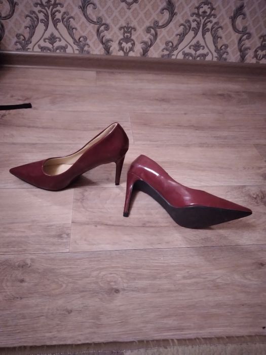 Срочно!!!Продам модельные туфли.торг.