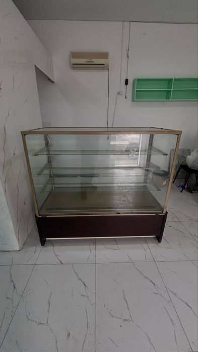 Ветринный холодильник