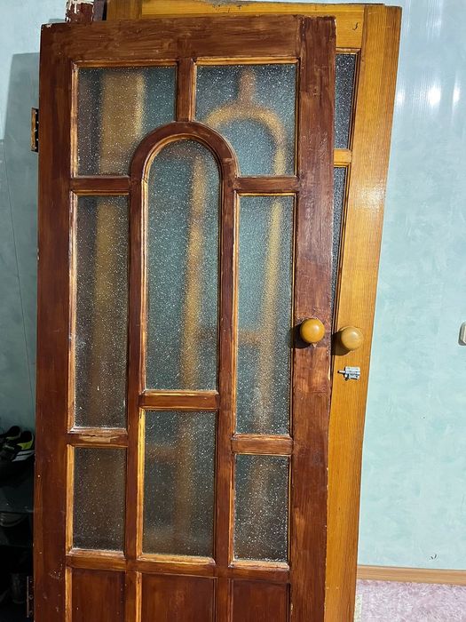 Двери деревянные