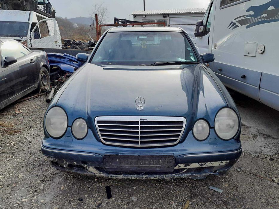 Mercedes 220 cdi 2000 г автомат на части