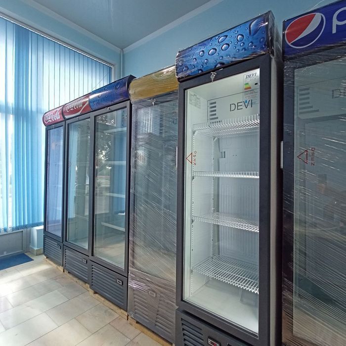 Скидка !!! Продается витриный холодильник