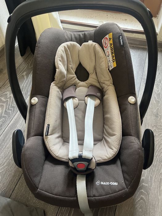 Автокресло 0+ maxi cosi pebble plus