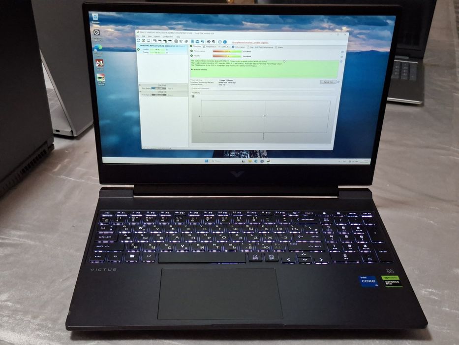 HP victus ноутбук сотилади