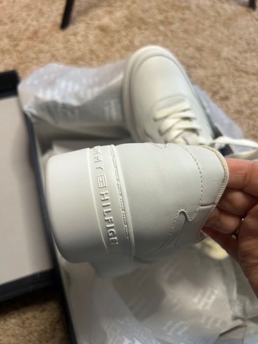 кожени кецове маратонки  Tommy Hilfiger