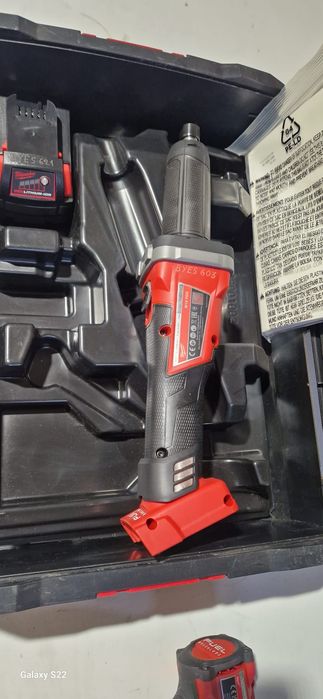 Milwaukee biax ,autofiletanta pe acumulator