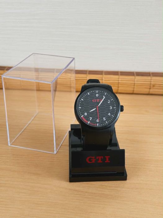 Ceas de mana VW GTI