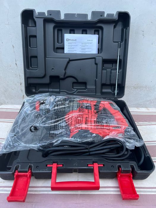 Мощный перфоратор Einhell TE-RH 32 E (1250 Вт, 5 Дж) в кейсе