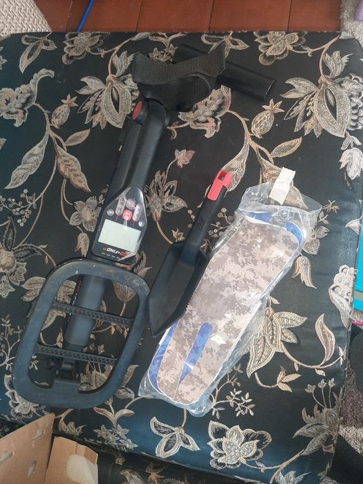 Продам металоискатель