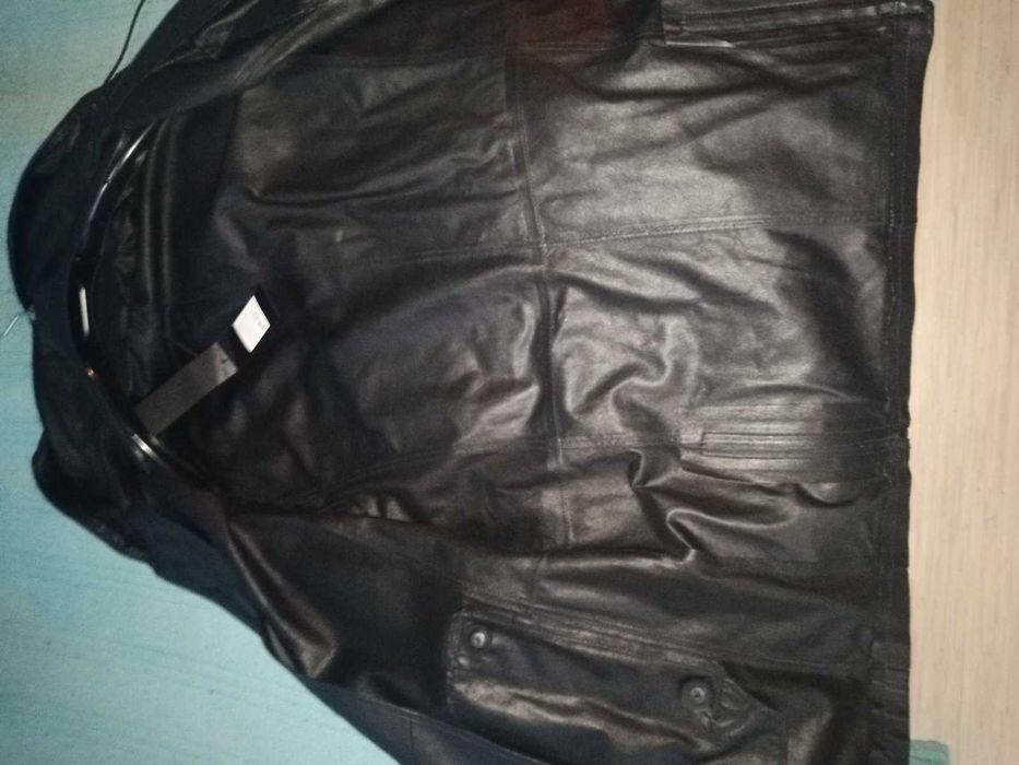 Кожено яке ,KARL LAGERFELD НОВО размер М,