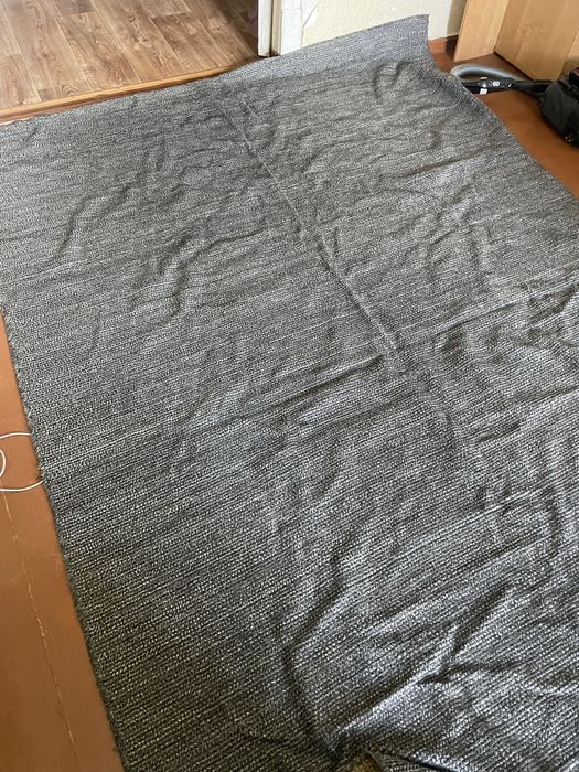 Срочно Продаю палас б/у  размер 1,5 *2