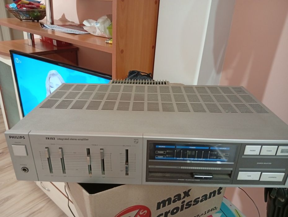 Продава се усилвател.,Filips