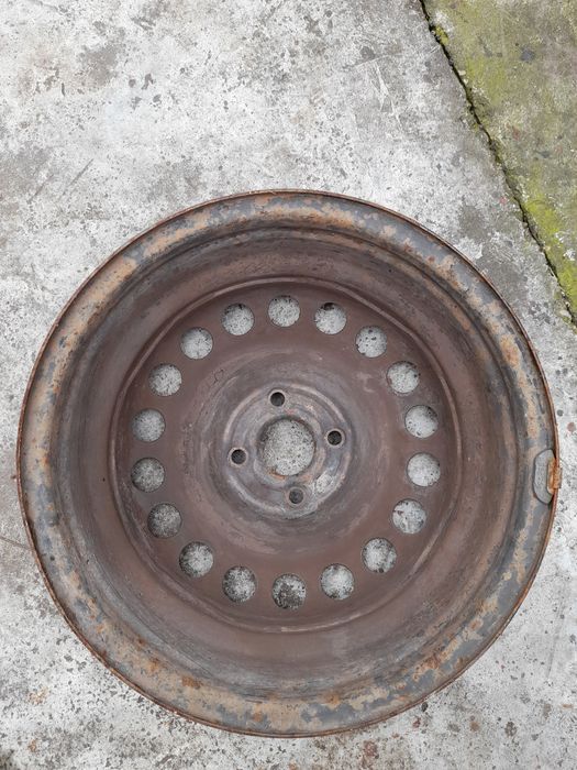 Set 4 Anvelope vara +2 jante tablă opel