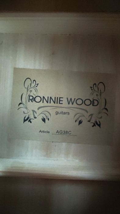 Гитара 10.000тг акустическая