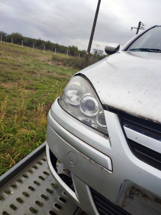 Dezmembrez Opel CORSA C,