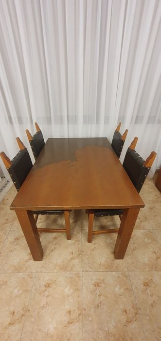 Masa bucatarie cu 4 scaune