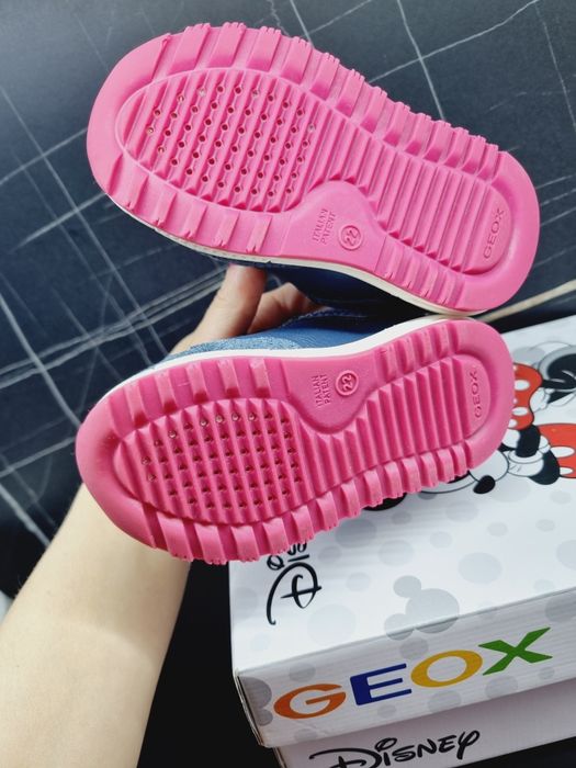 Детски обувки маратонки 22 рaзмер Geox