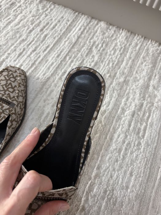 Продам мюли DKNY