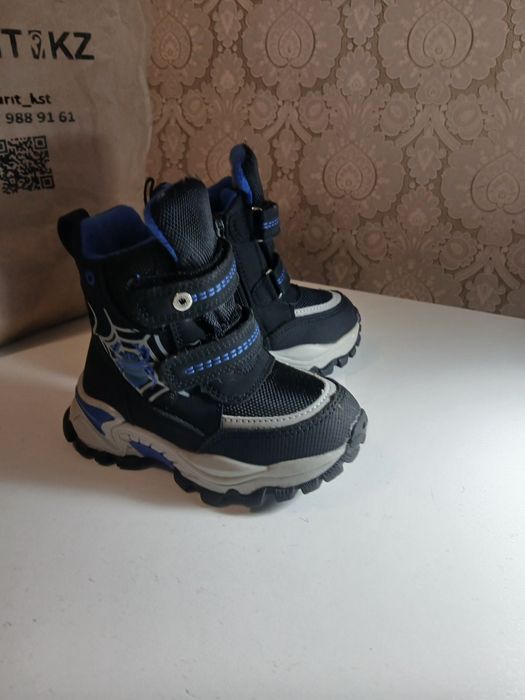 Продаются ботинки (зима)