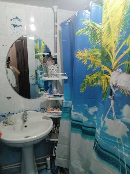 Срочно сотилади Сергели 4 3/1/5 ремонт тоза 2×6 балкон мактаб богча ме