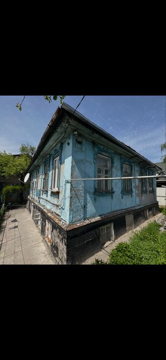 Сдам комнату в доме район центр города