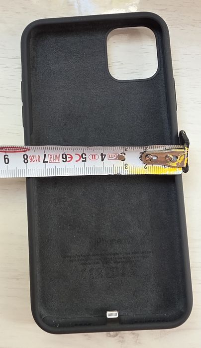 Чехол на айфон с батарейкой.