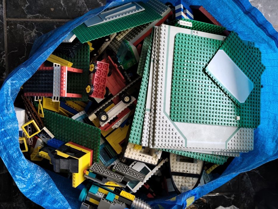 Оригинални Лего части 13 кг + 175 минифигурки lego