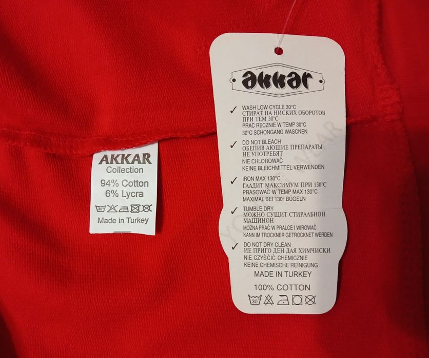 Новый спортивный костюм для девочки.Турция.
Размер 152.
Без начеса, ка