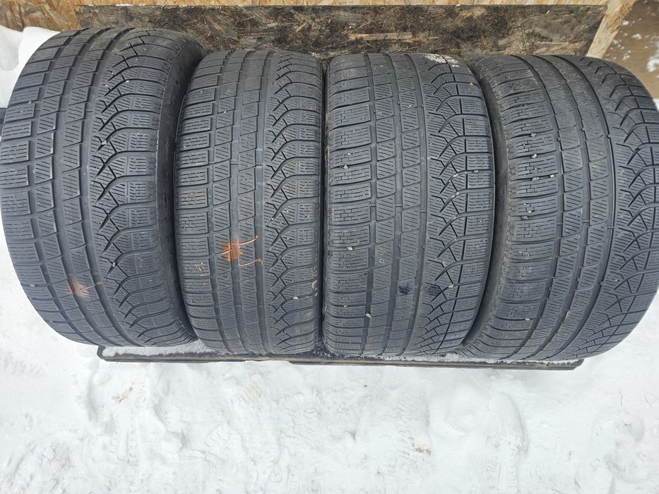 Anvelope in 2 marimi 285 40 19 //255 45 19