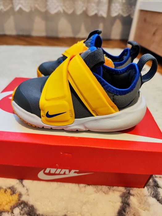 Детски маратонки Nike Flex Advance