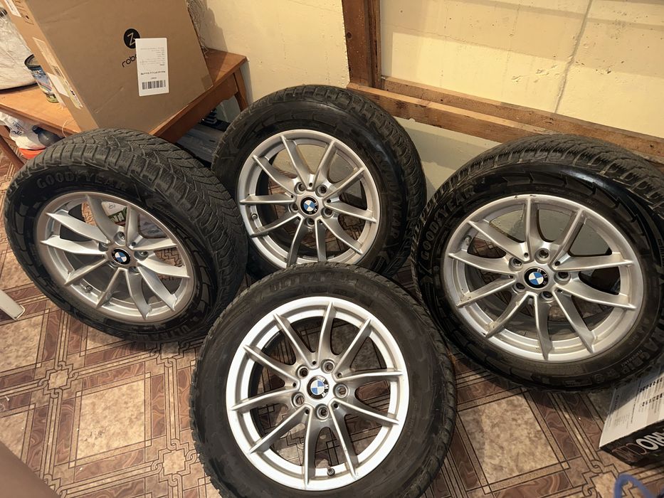 Jante originale BMW R16 cu anvelope iarna Goodyear205/60/16 RunFlat