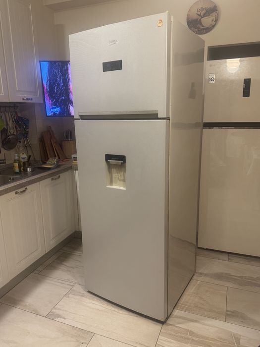 Frigider Beko  471 L