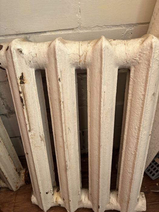 Продам чугунные батареи