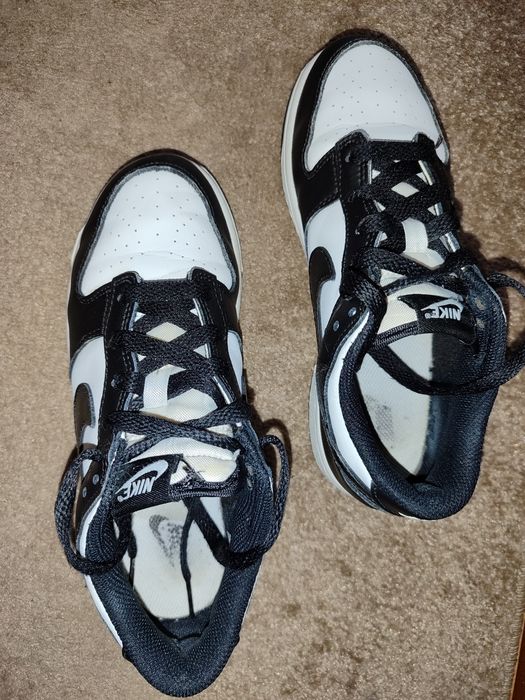 Vând pantofi sport Nike Dunk Low pentru copii