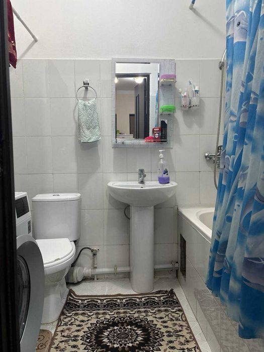 Sergeli 5A 34-dom 2 xona sotiladi Uy Egasiman BEZ MAKLER Lokatsiya Zor
