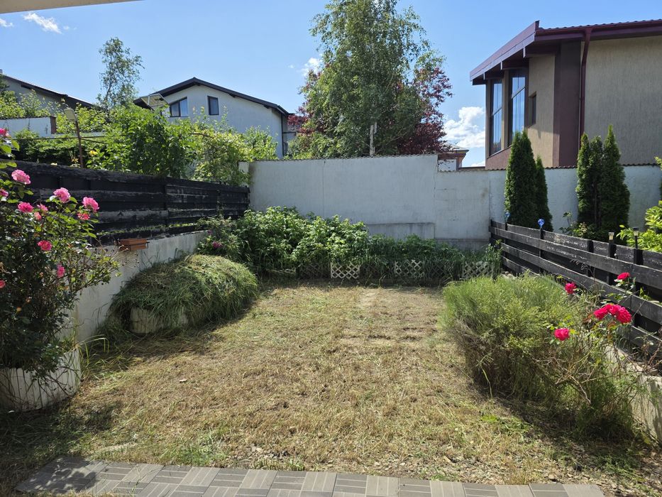 Casă tip duplex de vânzare cu grădină pentru relaxare – Breazu, Rediu, Iași