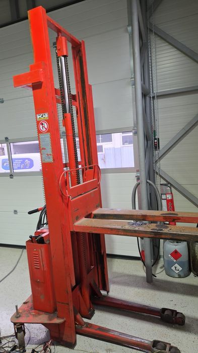 Liza electrica INCAB Milano