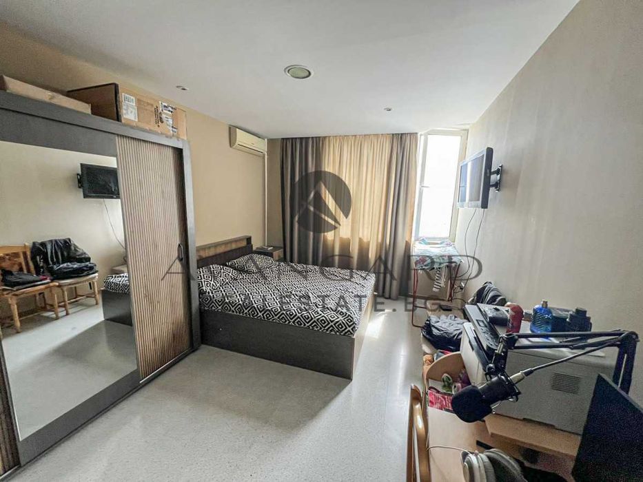 Продава се Двустаен апартамент в Пловдив, Изгрев - 72 кв.м за 1153 €/кв.м - Снимка #2