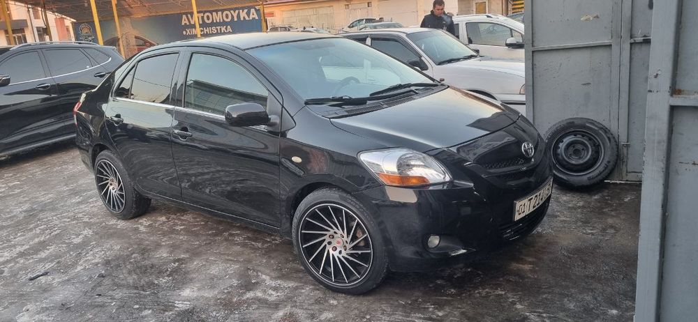 Tayota yaris yilli 2006