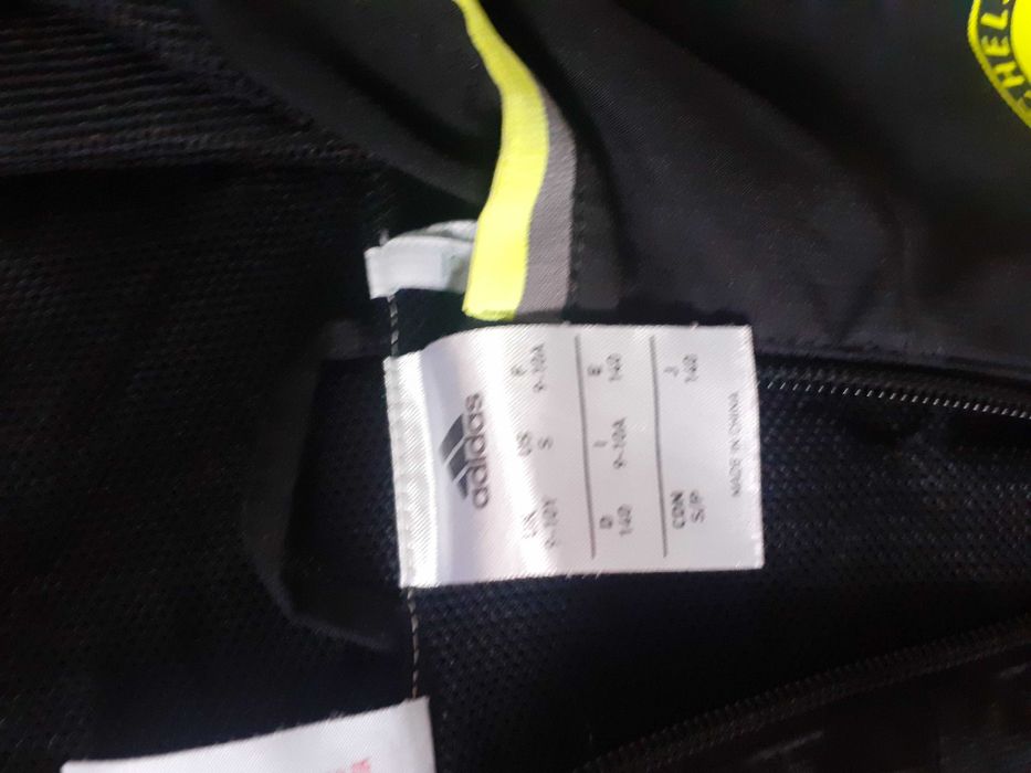 Ветровка Адидас на Челси р-р 140